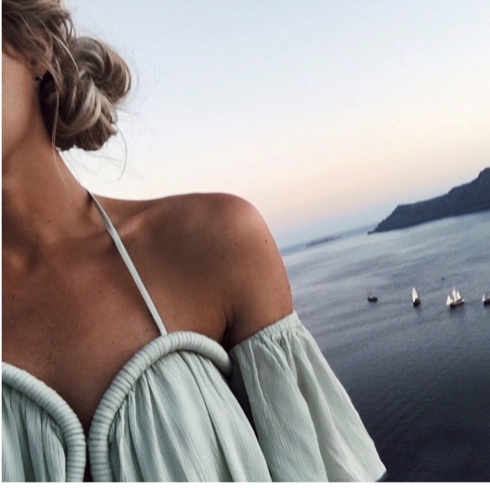 Re:Named Crinkle Curve Flutter Sleeve Maxi Dress … - image 1